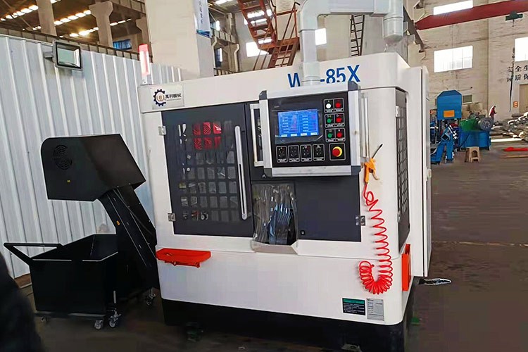 萬利圓鋸機準備打包裝車發往廣安