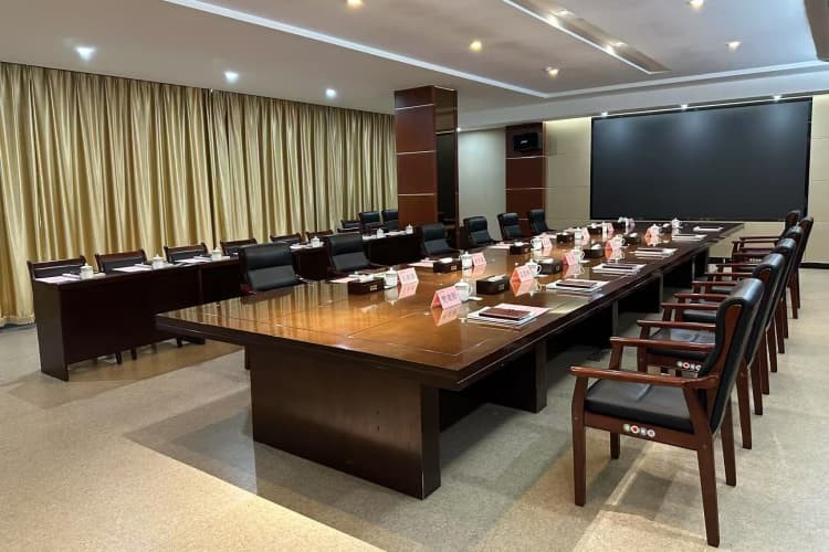 熱烈歡迎濟寧市委書記溫金榮來山東萬利參觀調研